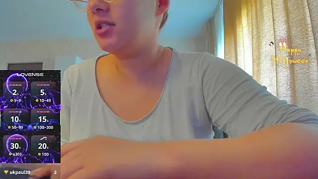 hot evil queen online show from October 19, 7:32 am