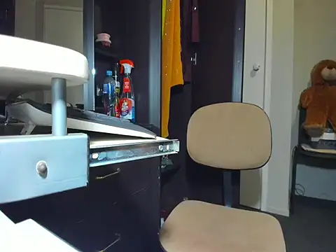 Angelchezcka online show from February 18, 11:09 am