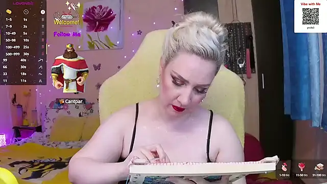 MissLexyGold online show from October 10, 4:12 pm