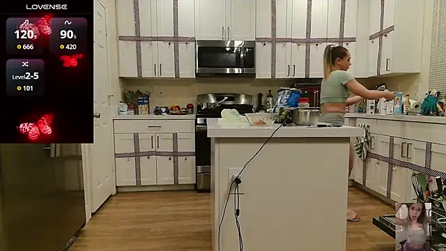 Blondiewithanass online show from February 23, 9:09 am