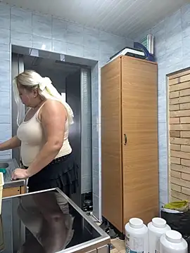 SabinaSweety online show from September 29, 1:05 pm