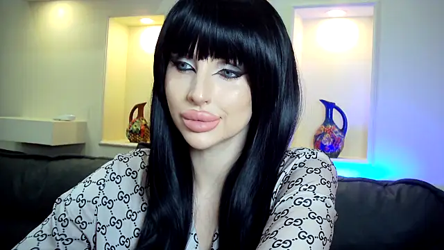 Lady Joli online show from November 16, 1:55 pm