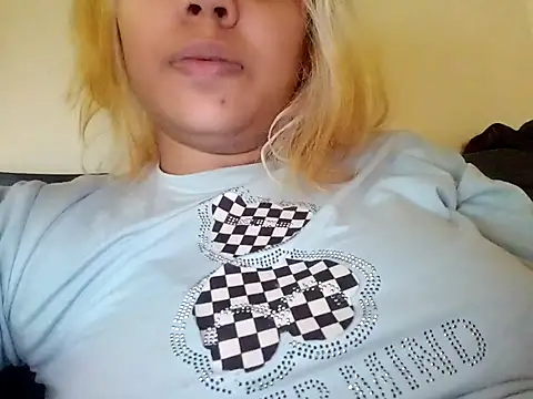 Nainagupta7890 online show from November 2, 1:58 pm