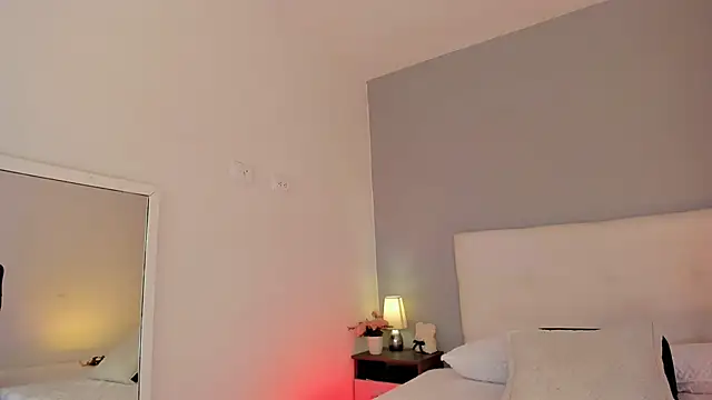 NataliaBuiles online show from November 8, 8:03 pm