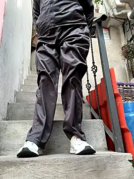 latinfemale online show from November 20, 7:37 pm