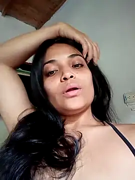  Estrellita  online show from February 23, 7:35 pm