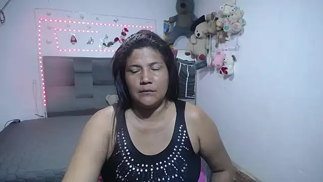 Sharloth milf online show from January 5, 7:39 pm