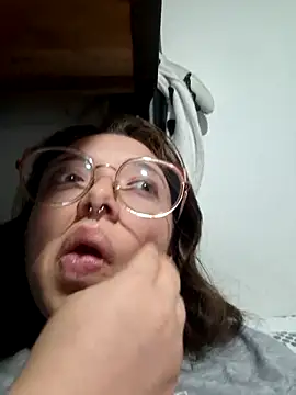 linda-schmidt online show from November 24, 3:19 am