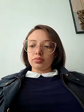 linda-schmidt online show from February 22, 3:24 pm