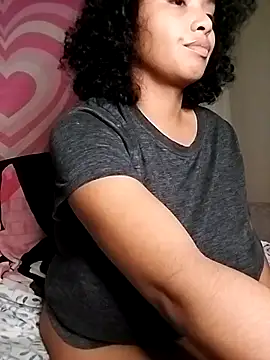 TasteeKitty online show from November 10, 8:20 am