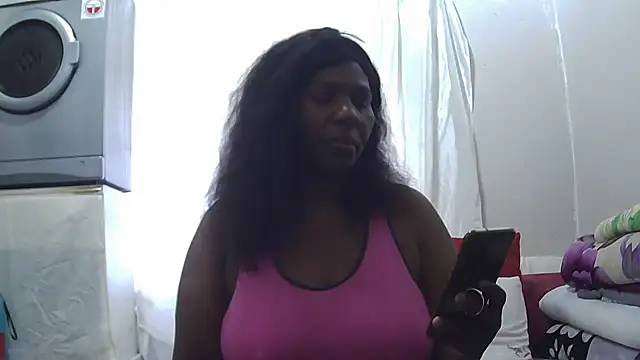 Delicioussexy online show from February 18, 5:39 am