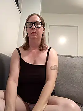 SweetandNaughty1 online show from October 30, 8:32 pm