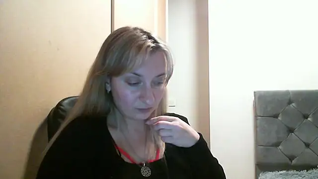 Snapshot of SusanCurt chatting on October 23, 5:30 pm SusanCurt online show from October 23, 5:30 pm
