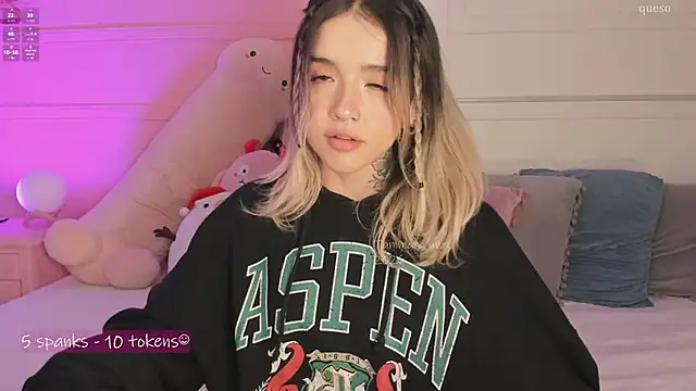  Tammara  online show from February 13, 7:15 pm