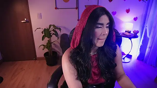 Isabella dior online show from February 13, 3:46 pm