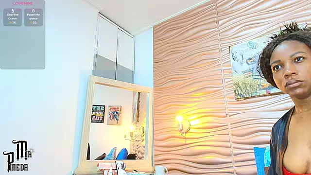 mia pineda online show from September 8, 8:19 pm