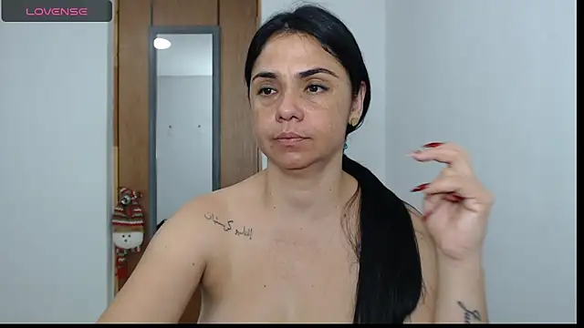 selena ferri online show from December 18, 4:17 am