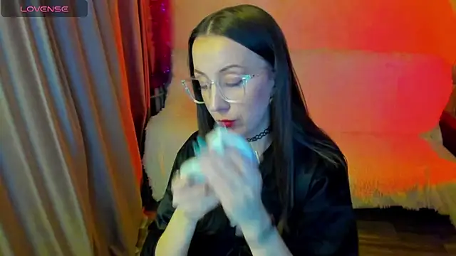 CurlySteph online show from January 9, 7:18 pm