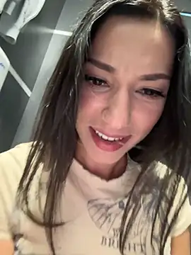 Snapshot of _MiaQueen_ chatting on October 11, 9:28 pm  MiaQueen  online show from October 11, 9:28 pm