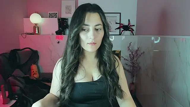 KylieMellow online show from November 2, 5:33 am