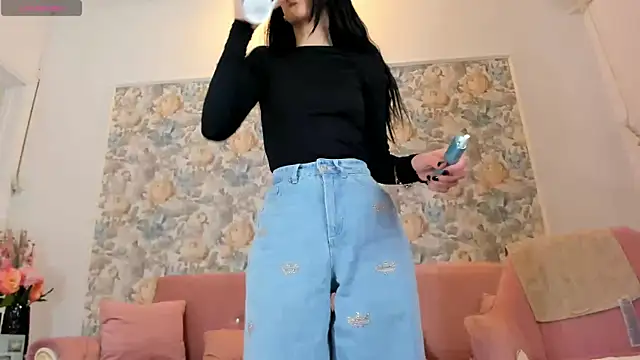 realhotfallingdevil online show from October 7, 11:58 am