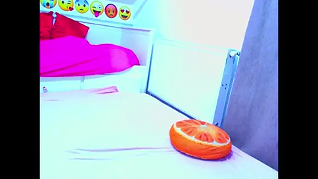 evehotty online show from November 12, 8:07 pm