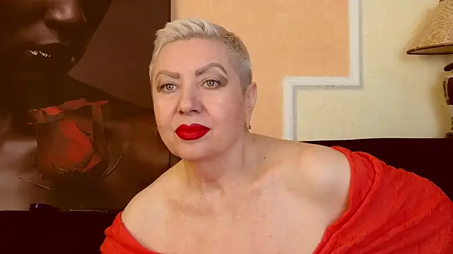 LadyPosh online show from October 14, 8:55 pm