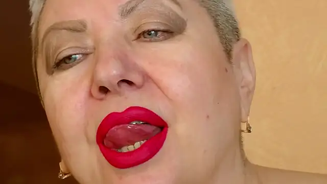 LadyPosh online show from January 9, 10:47 pm