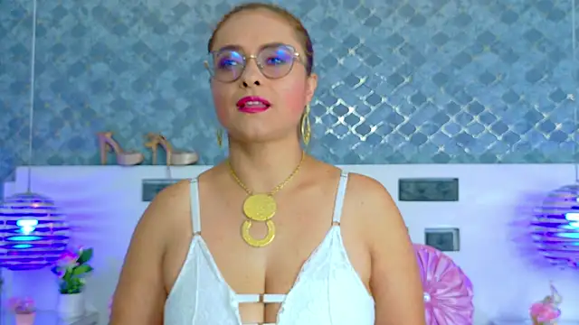 MarilynVega1 online show from September 11, 8:53 pm