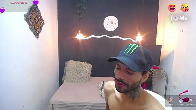 Snapshot of SexyKataShow chatting on October 24, 3:46 am SexyKataShow online show from October 24, 3:46 am