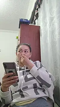 mayhott2 online show from December 3, 1:08 am