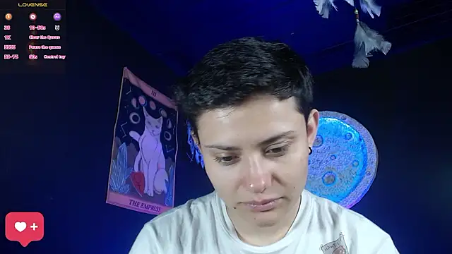 girl intense444 online show from February 5, 12:41 pm