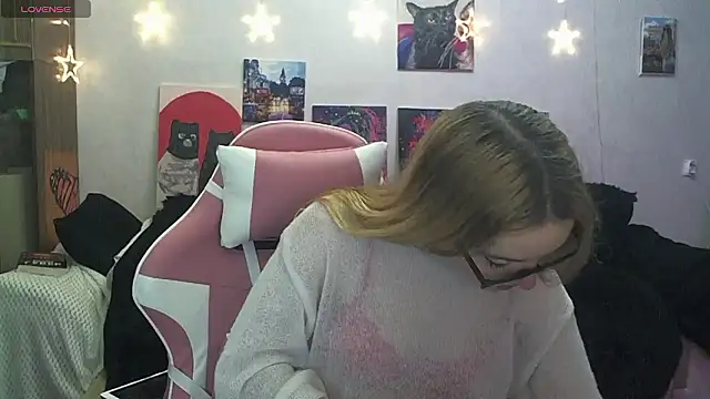 SecretSophia online show from January 15, 4:24 pm