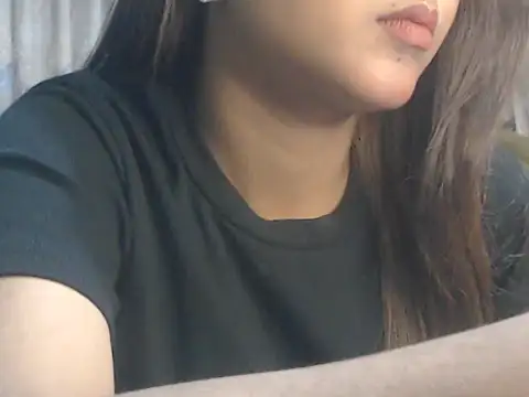 NancyRuvi online show from February 6, 5:49 pm