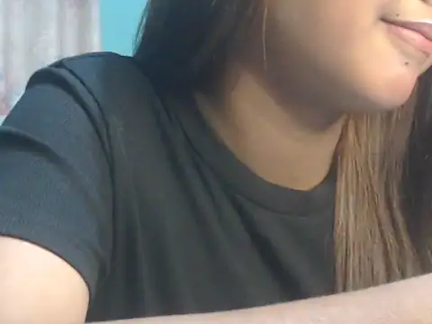 NancyRuvi online show from February 19, 3:44 pm