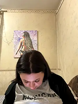 Sara Slow online show from September 29, 4:23 pm