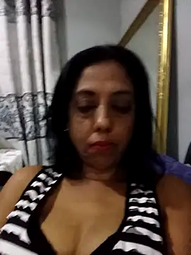 Snapshot of Mahi4luv chatting on October 12, 11:40 pm Mahi4luv online show from October 12, 11:40 pm