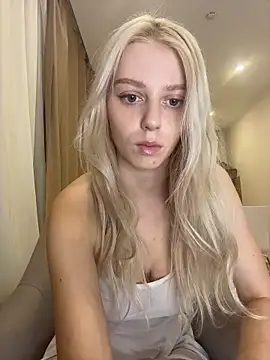 AnikaBest online show from November 4, 9:09 pm