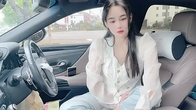 Snapshot of orla2021 chatting on October 17, 12:58 am orla2021 online show from October 17, 12:58 am