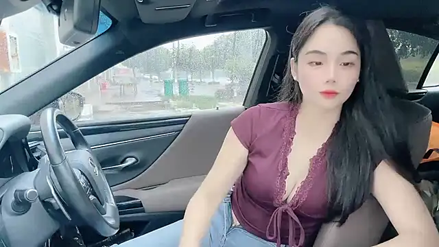 Snapshot of orla2021 chatting on October 15, 12:24 am orla2021 online show from October 15, 12:24 am