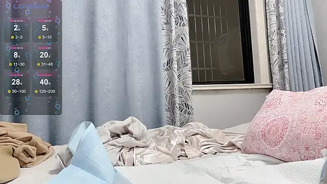 Snapshot of orla2021 chatting on November 1, 11:58 am orla2021 online show from November 1, 11:58 am