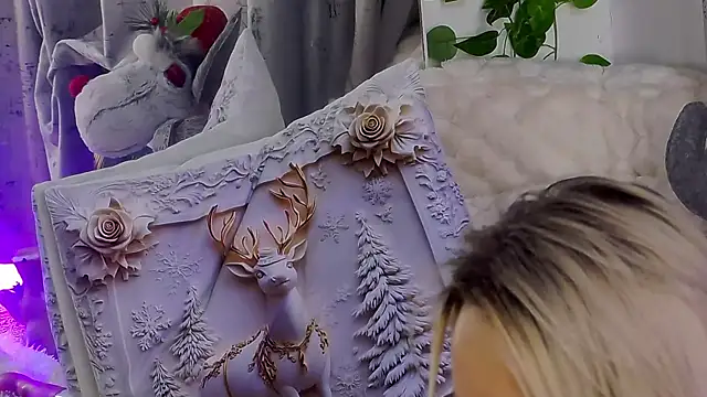 IsabelleEthan online show from December 22, 3:20 am