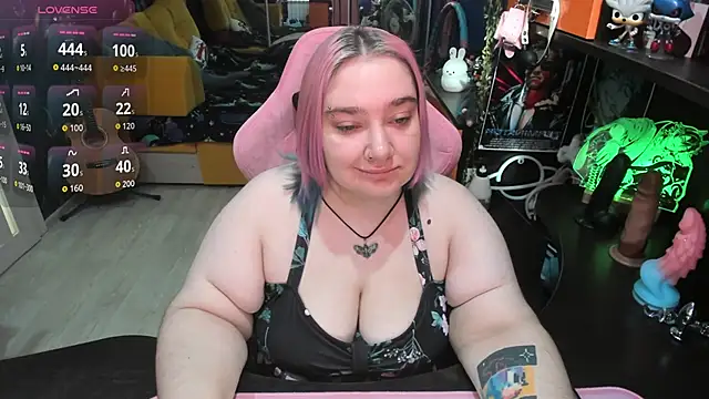 Softie Sofy online show from September 18, 3:16 am