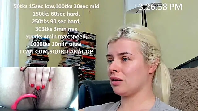 queenofthenighttt online show from February 28, 2:27 pm