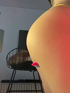 curchez  online show from September 24, 7:57 pm