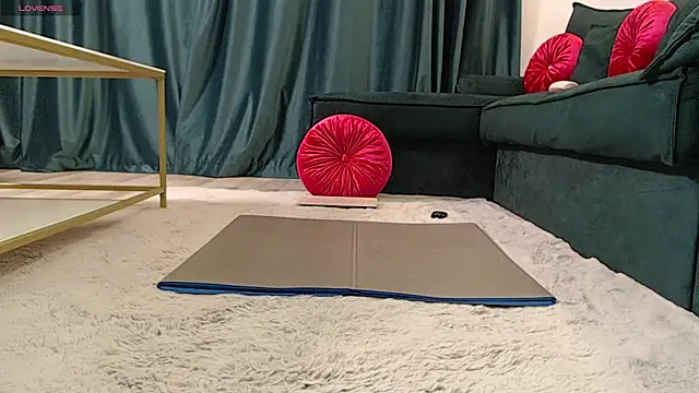 natasha-bigas online show from September 13, 8:50 pm