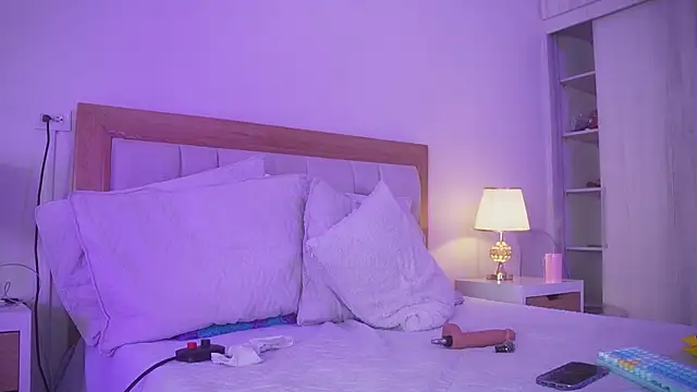 elena mature online show from November 26, 8:43 pm