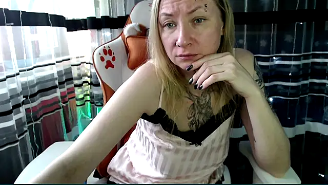 cold lollipop online show from January 10, 9:03 am