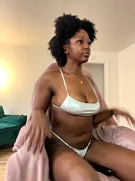 mochamimi online show from October 29, 3:04 pm