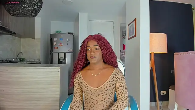 SammyGirlTS online show from October 9, 6:01 pm